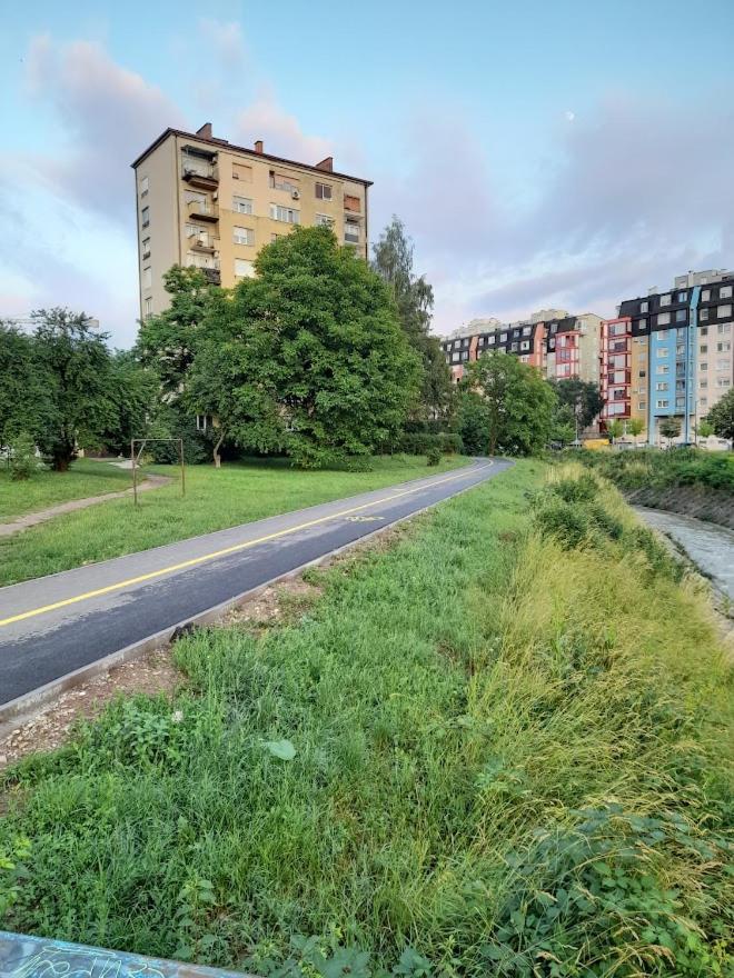 Apartman Bulevar Stupine Тузла Экстерьер фото