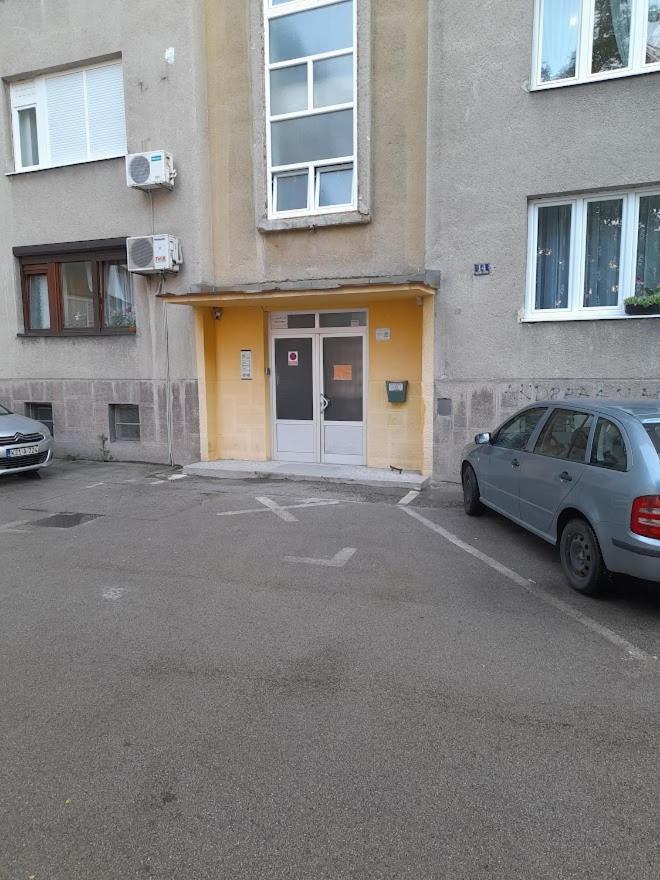 Apartman Bulevar Stupine Тузла Экстерьер фото